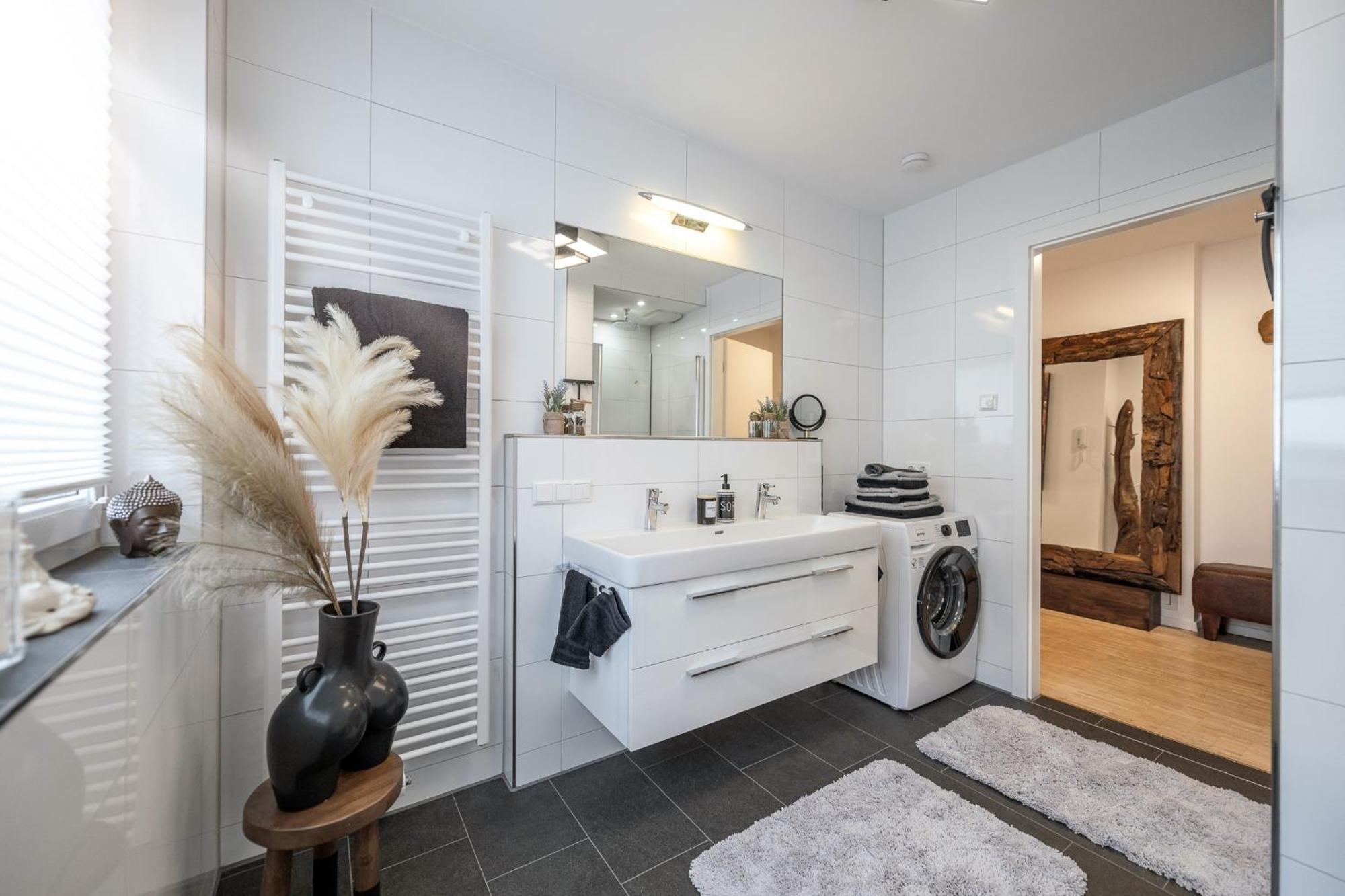 Ferienwohnung Alpenflair / Luxury / 100Qm / Work / Travel / Netflix Penzberg Exterior foto